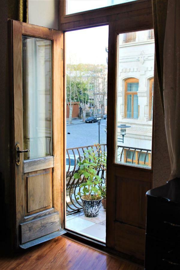 Guesthouse Medea On Pushkini 4 Kutaisi Esterno foto